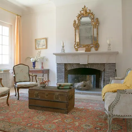 Nyaraló Historic Manor House In L'herault *