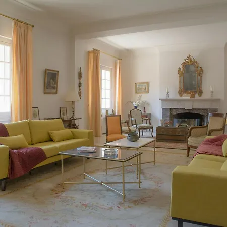 Nyaraló Historic Manor House In L'herault *